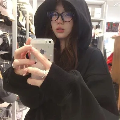 探讨女性婚姻《麦秋》原节子经典之作：大家族中大龄未婚女儿的婚嫁风波，细水长流的家庭剧